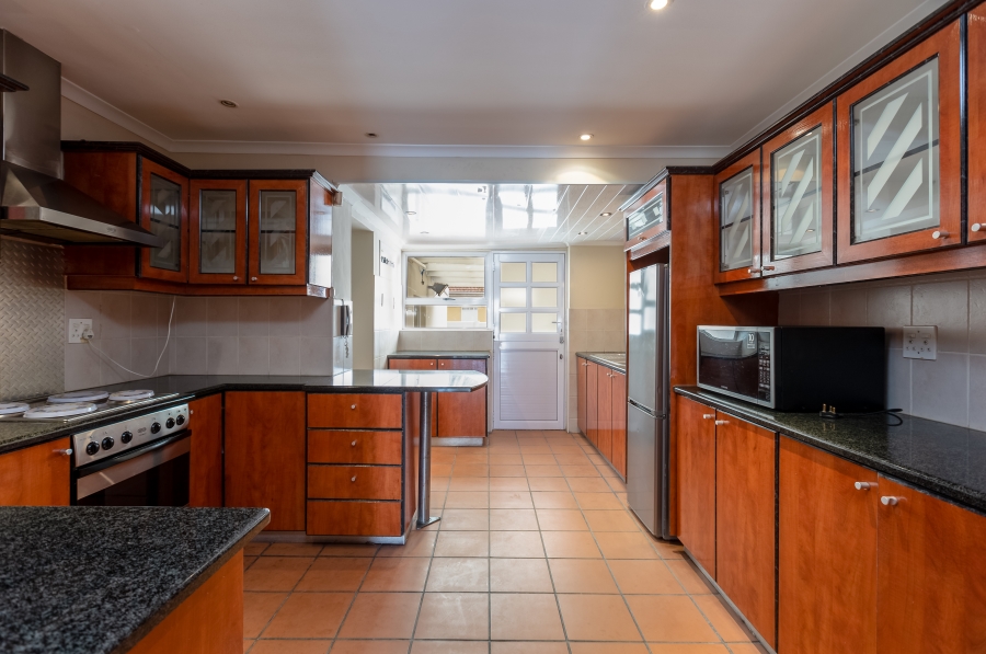 2 Bedroom Property for Sale in Rondebosch Western Cape